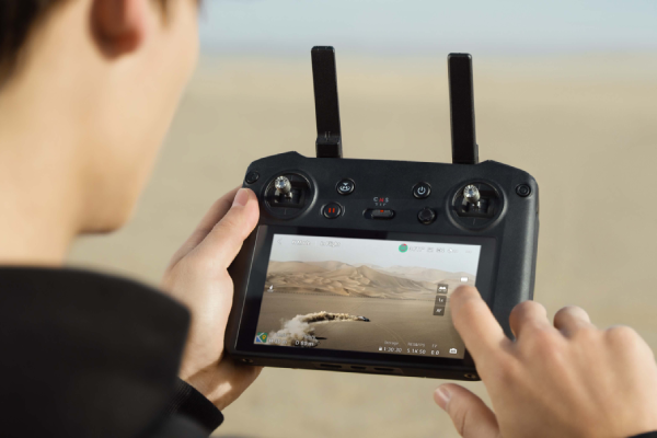 DJI MAVIC 3 PRO (RC PRO) – COMBO — detalhes do produto